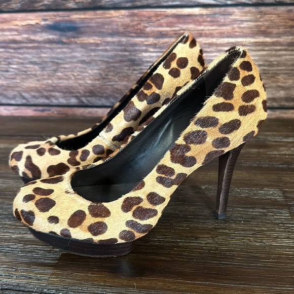 TORY BURCH Camille leopard calf hair platform pumps heels size 6.5! - Picture 3 of 8
